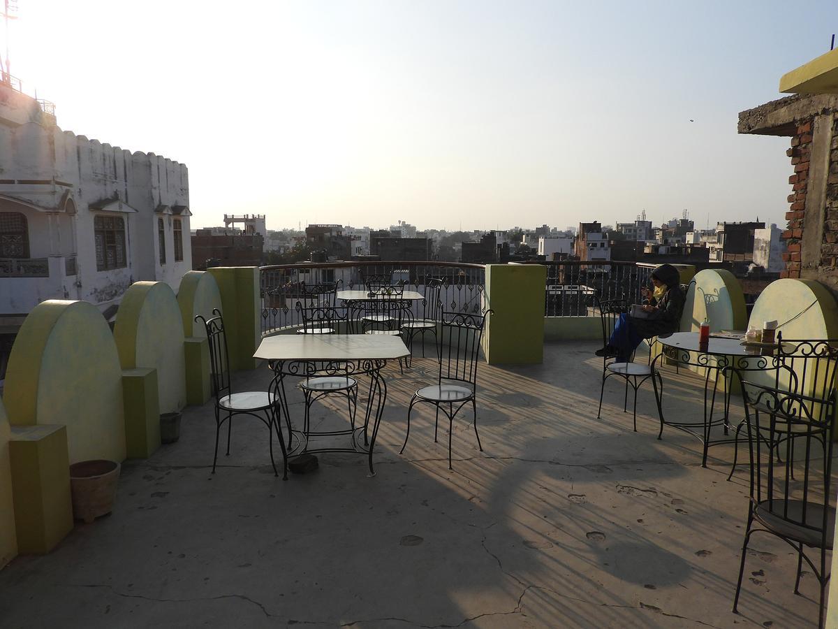 Sandhya Guest House Varanasi Near Ganga River Εξωτερικό φωτογραφία